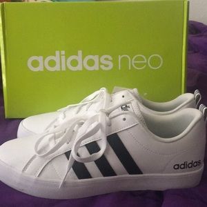 Adidas neo black and white sneakers 8.5 BRAND NEW